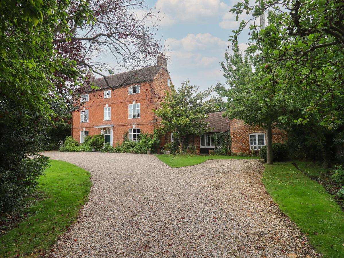 The Coach House Apartment Tewkesbury Bagian luar foto